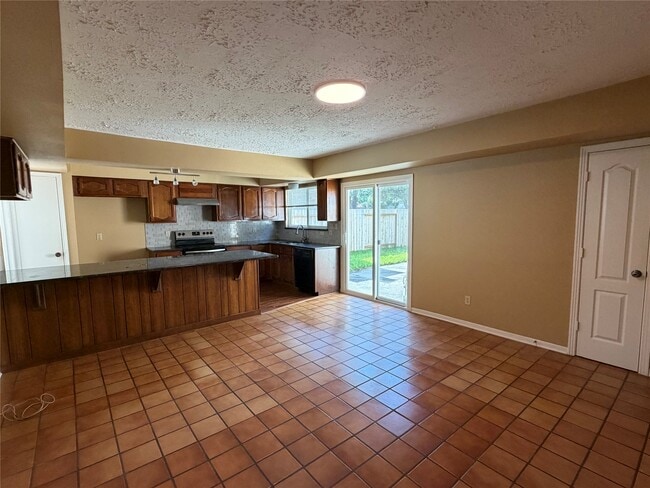 Building Photo - 2535 Coopers Post Ln