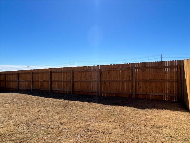 Building Photo - 225 Caddo Bnd