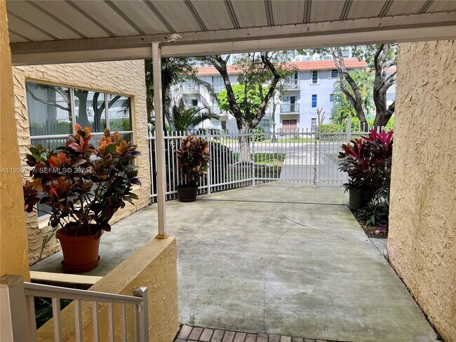 Building Photo - 210 172nd St