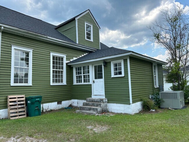 Building Photo - ORANGEBURG