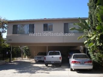 1711 Purdue Avenue - 1711 Purdue Ave