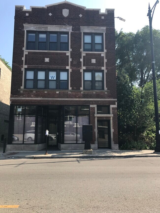 Primary Photo - 2119 W North Ave