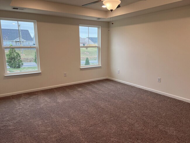 Building Photo - 6039 Haddington Dr