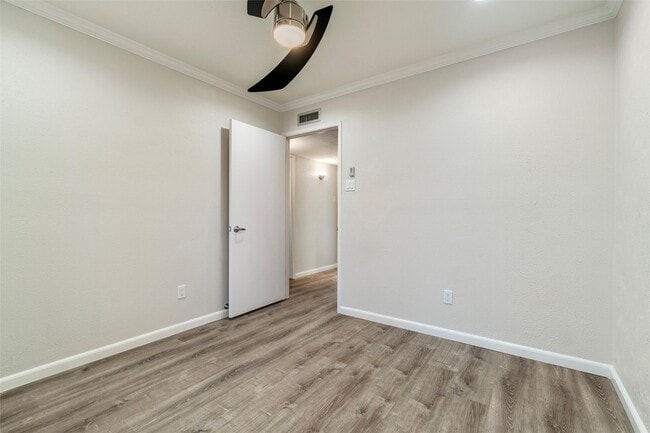 Building Photo - 5316 Yager Dr