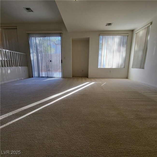 Building Photo - 211 Tayman Park Ave