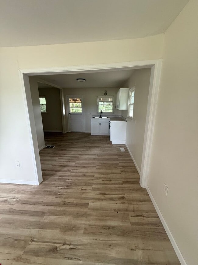 Building Photo - 3 Bed, 1 Bath for Rent in Xenia