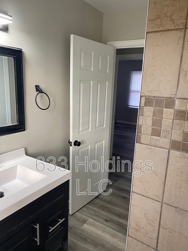 Building Photo - 3807 N Faber Ave