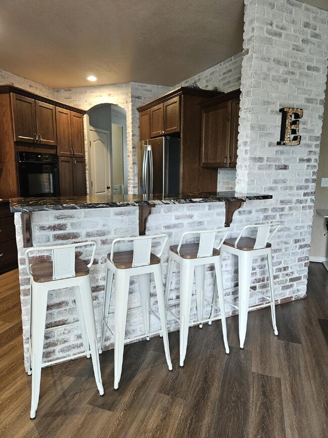 Building Photo - Beautiful 2-Story Home In Hidden River. Finished Basement. Turfed Backyard.