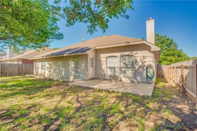 Building Photo - 4439 Hunters Lodge Dr