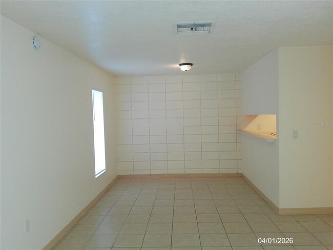 Building Photo - 926 W Carole St