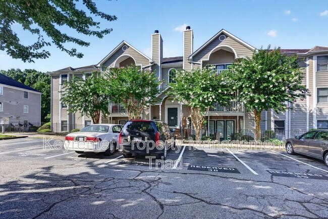Building Photo - 3701-377D Cotswold Terrace