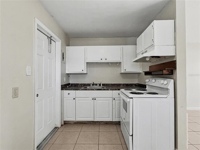 Building Photo - 42 Princeton Ave