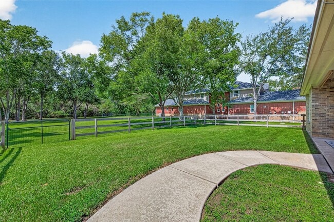 Building Photo - 32515 Westminster Dr