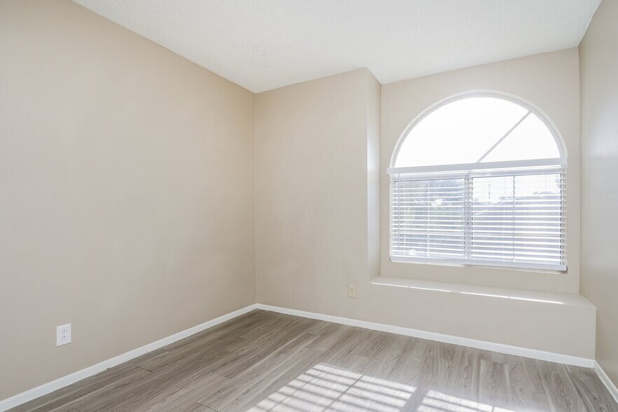 Building Photo - 109 Quiet Desert Ln