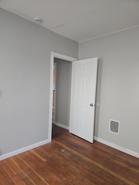 Building Photo - 23 Elmwood Ave