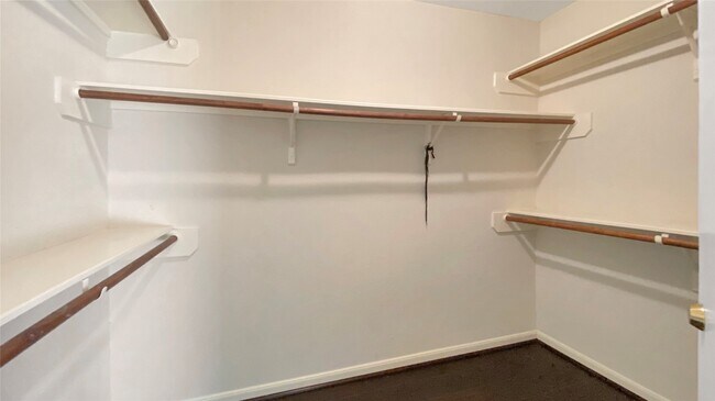 Building Photo - 2614 Skyview Knoll Ct