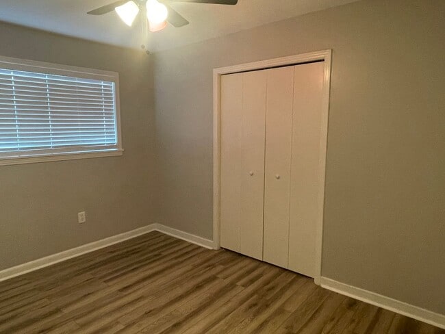 Building Photo - 3 Bedroom Home for Rent in Pearl!