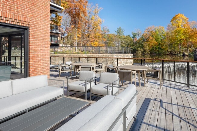 Building Photo - The Mill