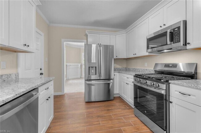 Building Photo - 1611 McDaniel St