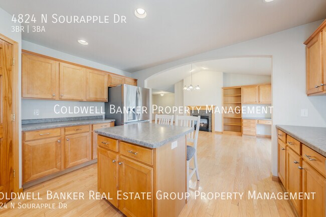 Building Photo - 4824 Sourapple Dr