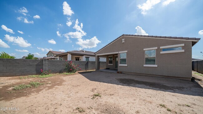Building Photo - 10872 W Marshall Ave