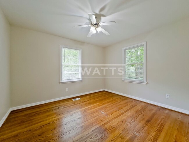 Building Photo - 3-Bedroom, 2-Bath Home in Center Point