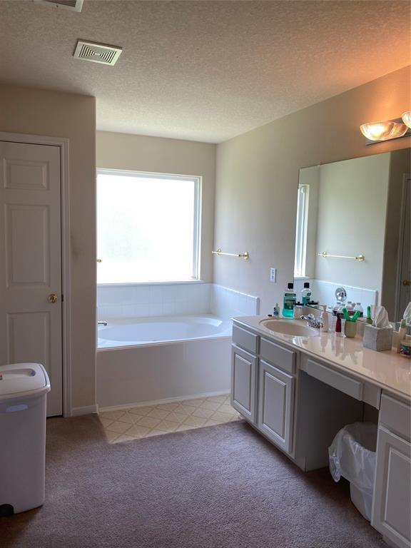 Building Photo - 14123 Curry Creek Ln