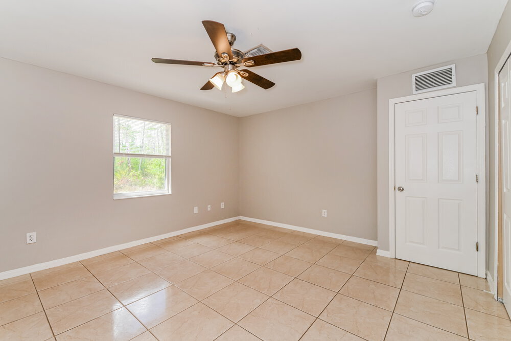 Building Photo - 4680 4th Ave SE