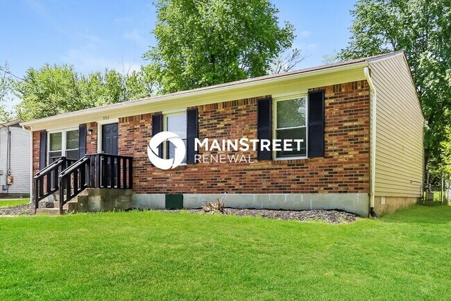 Building Photo - 3 Bedroom Pet-Friendly Home in Louisville, KY with Main Street Renewal
