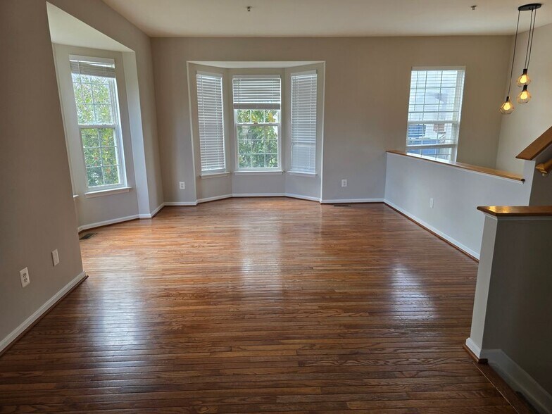 Building Photo - 4146 Cutty Sark Rd