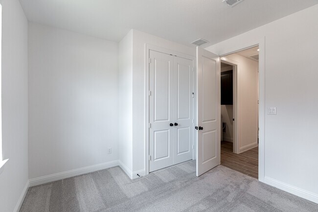 Building Photo - 16231 Sheridan River Trl
