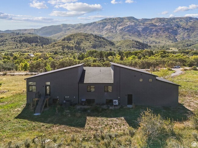 Building Photo - 5866 N Fork Rd