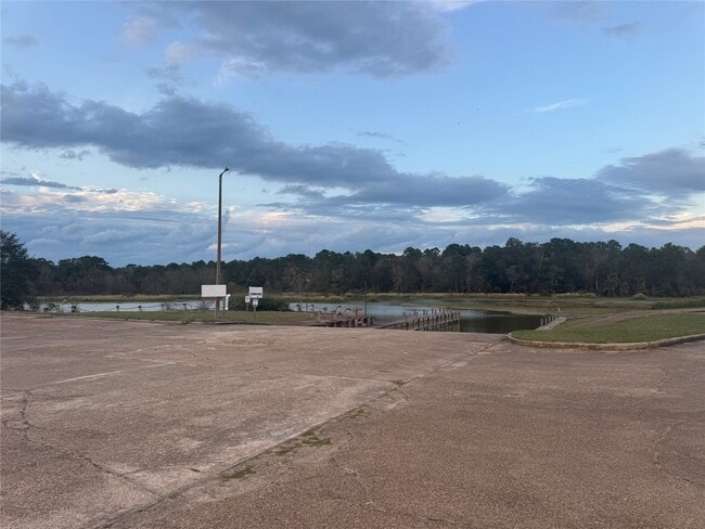 Building Photo - 26680 Pools Creek Dr