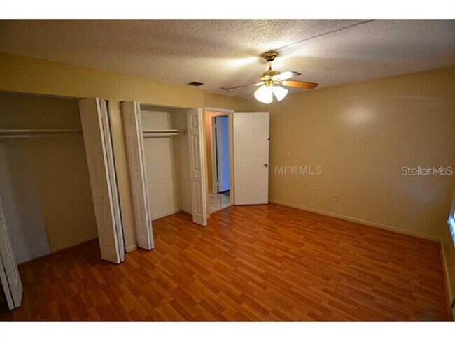 Building Photo - 720 100th Ave N