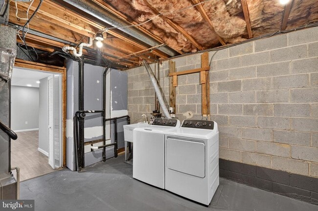 Building Photo - 4752 Carterwood Dr