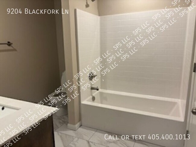Building Photo - 9204 Blackfork Ln