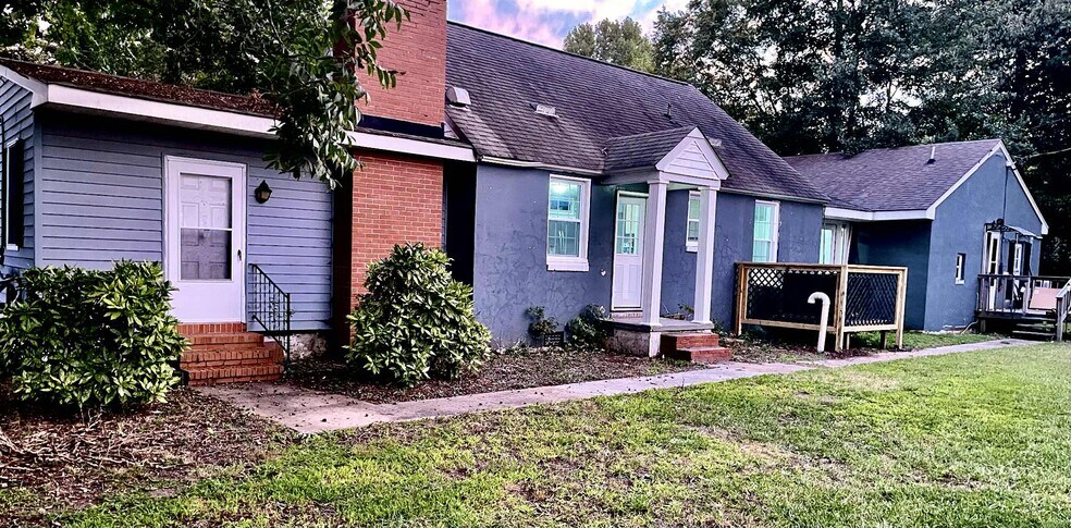 Building Photo - 3801 Seaford Rd