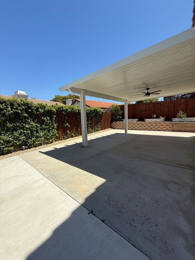 Building Photo - Beautiful 3 Bed 2.5 Bath COMING SOON!!!!