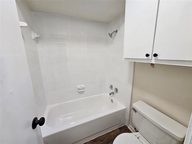 Building Photo - 3149 Tudor Ln