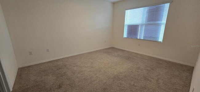 Building Photo - 804 Horsetail Dr