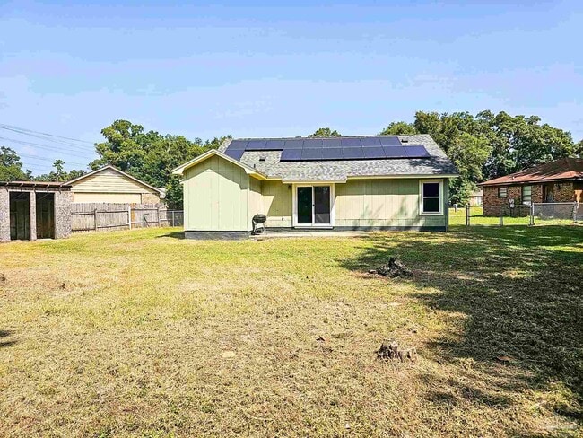 Building Photo - 7811 Coronet Ln