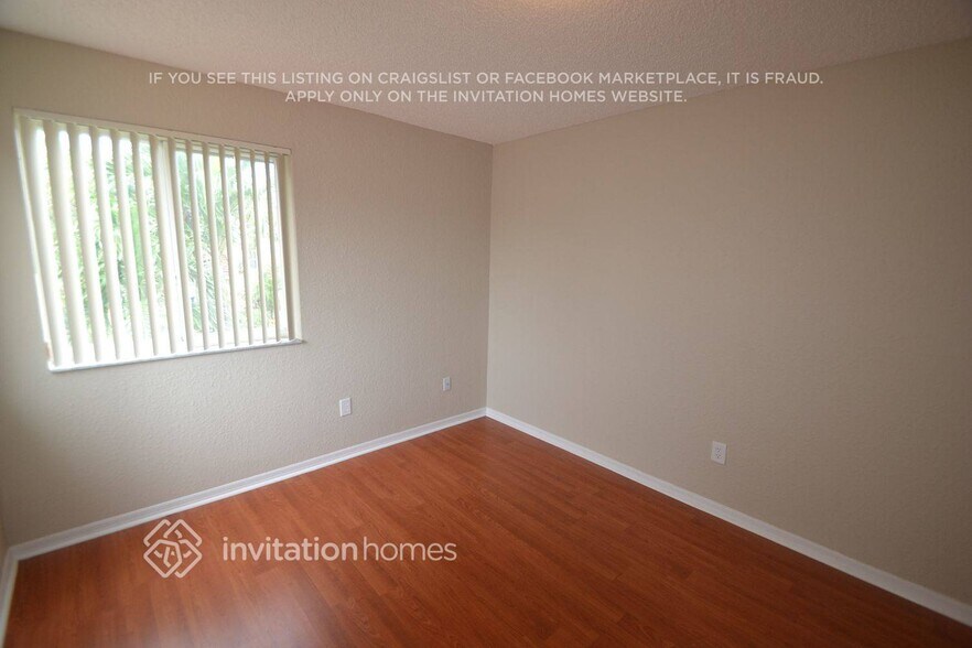 Building Photo - 1614 SW 158th Terrace