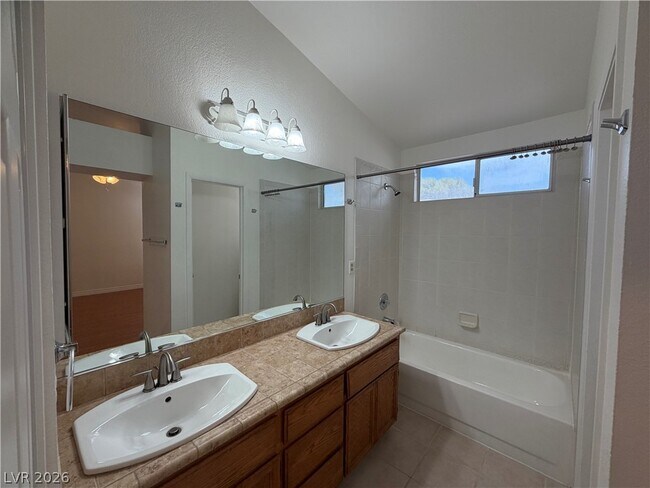 Building Photo - 2712 Pastel Ave