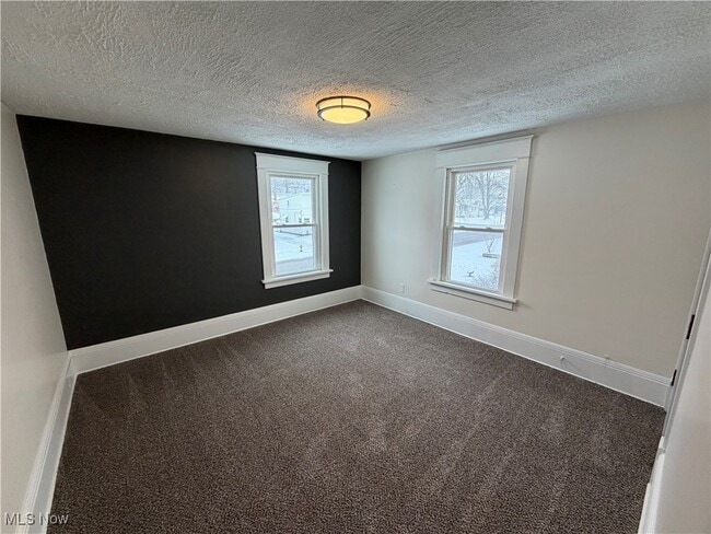 Building Photo - 443 S Union Ave