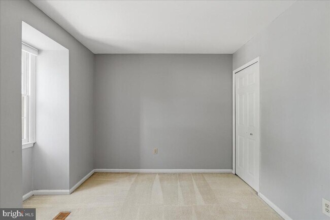 Building Photo - 2988 Valera Ct