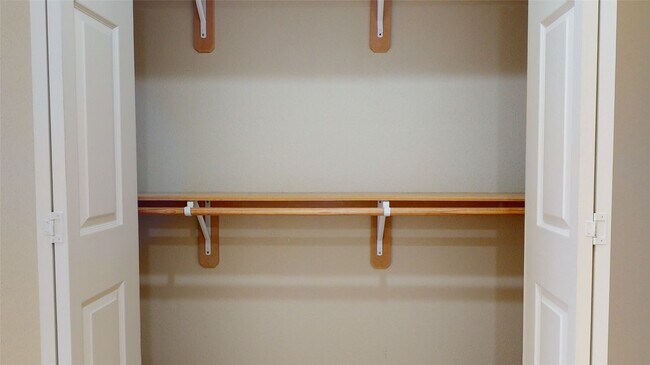 Building Photo - 10602 W Hidden Lake Ln