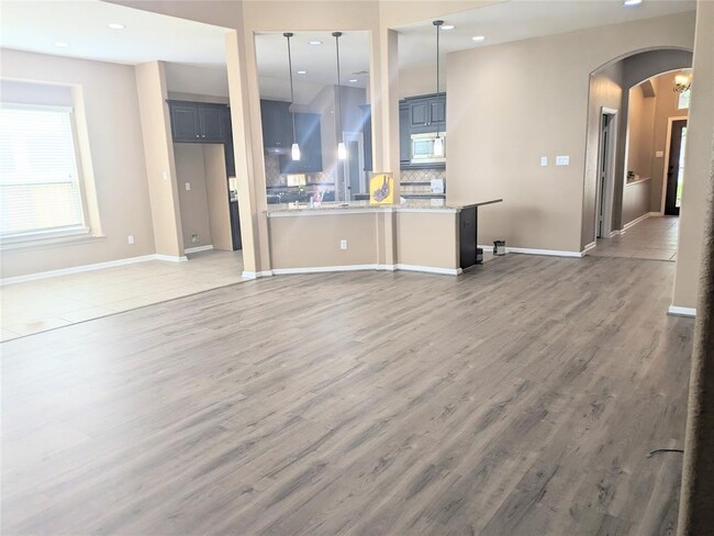Building Photo - 6318 Orange Blossom Ln