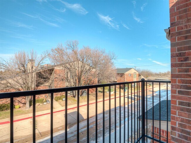 Building Photo - 6500 N Grand Blvd