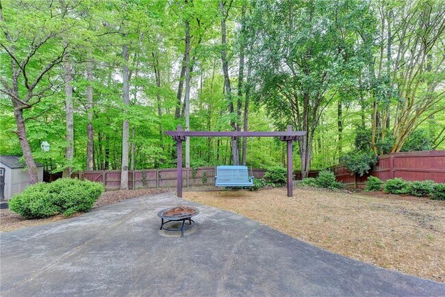 Building Photo - 3680 Oak Park Dr
