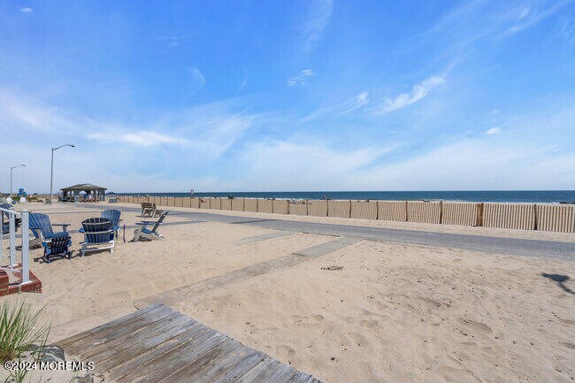 Building Photo - 0 Beach Front